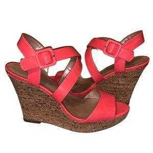 Like New! Coral Wedges